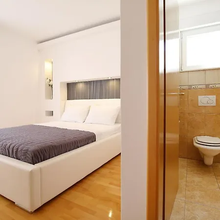 Apartments Tony Biograd Na Moru Exterior photo