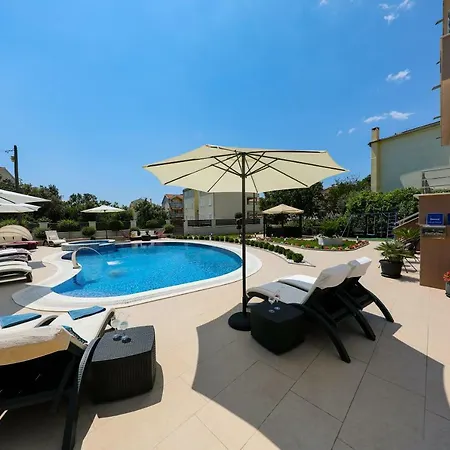 Apartments Tony Biograd Na Moru Exterior photo