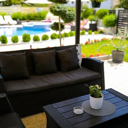 Apartments Tony Biograd Na Moru Exterior photo