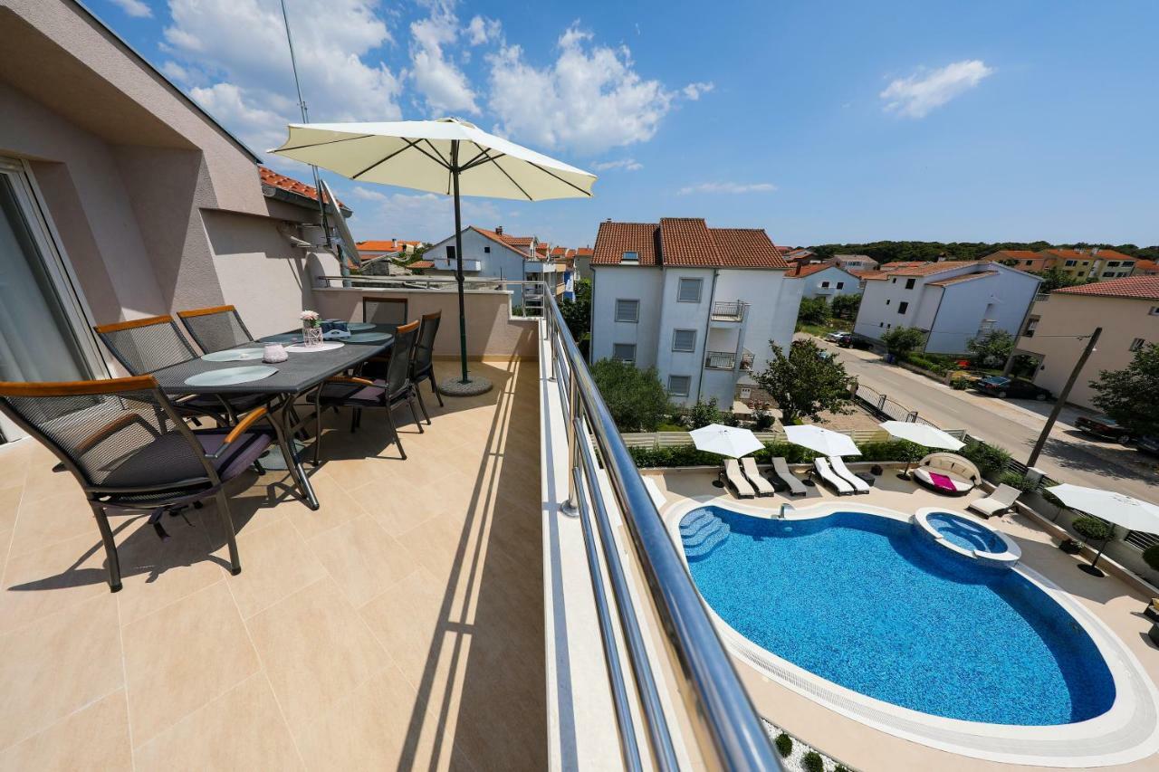 Apartment Tony Biograd Na Moru